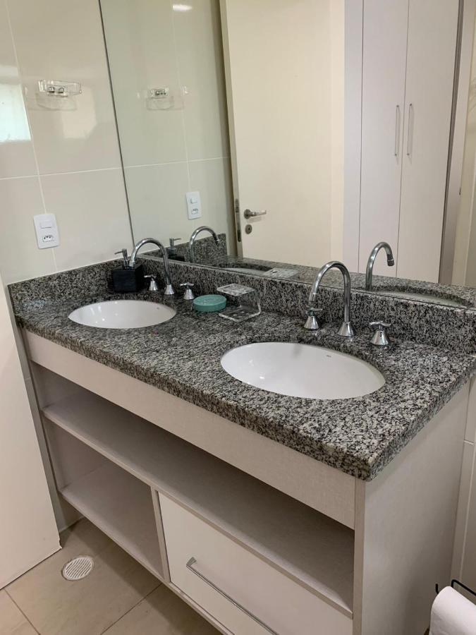 Flat Em Pitangueiras - Sacada Gourmet, 3 Dorms, Limpeza Diaria E Serv De Praia Διαμέρισμα Γκουαρούχα Εξωτερικό φωτογραφία